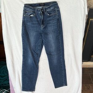 Judy Blue Dark Wash Cropped Slim Jeans